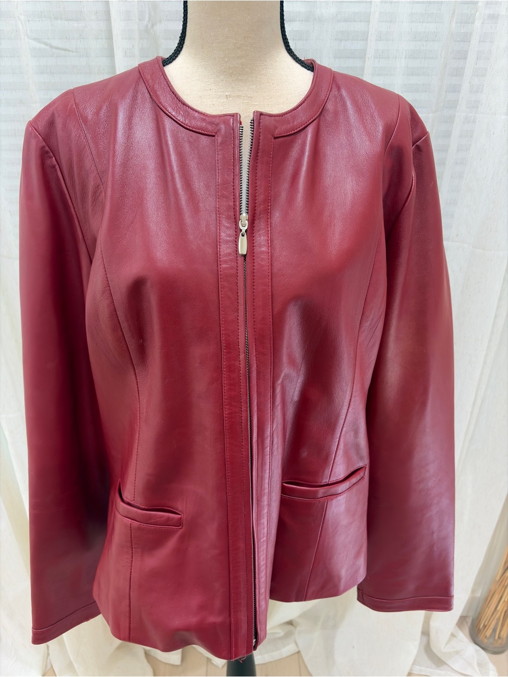 Women's Bordeaux Leather Zip-Front Jacket